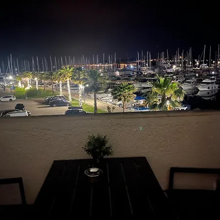 Hana Biograd Na Moru